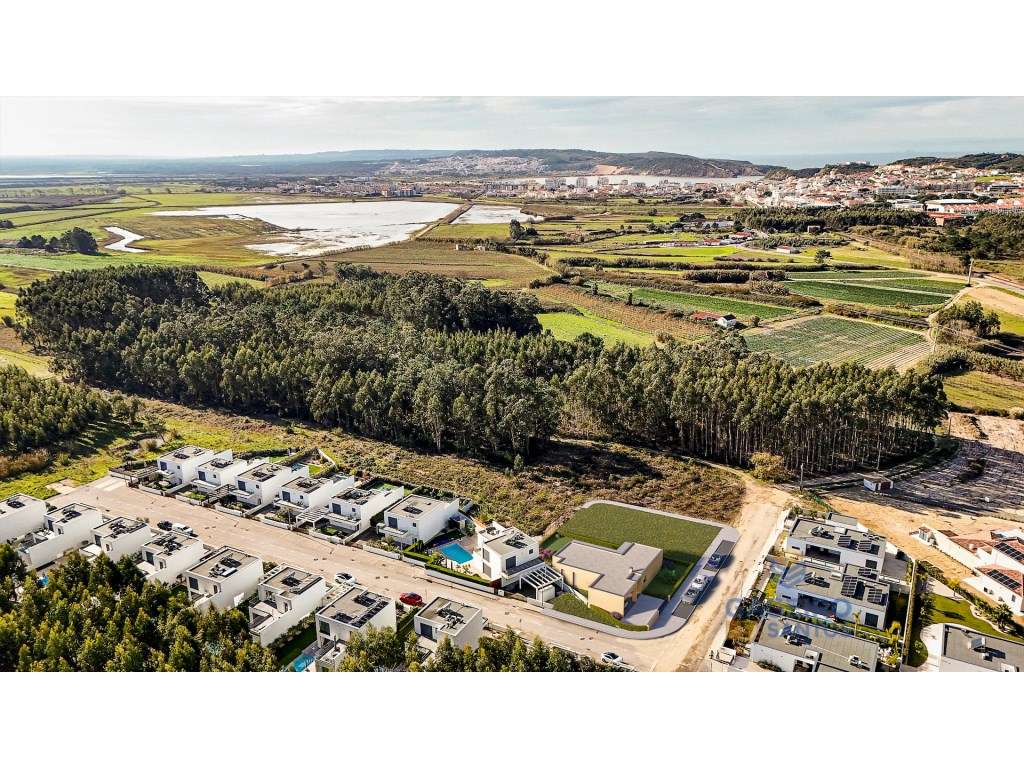 Moradia T3, com piscina, em construção a 4 km da baía de São Martin...-9