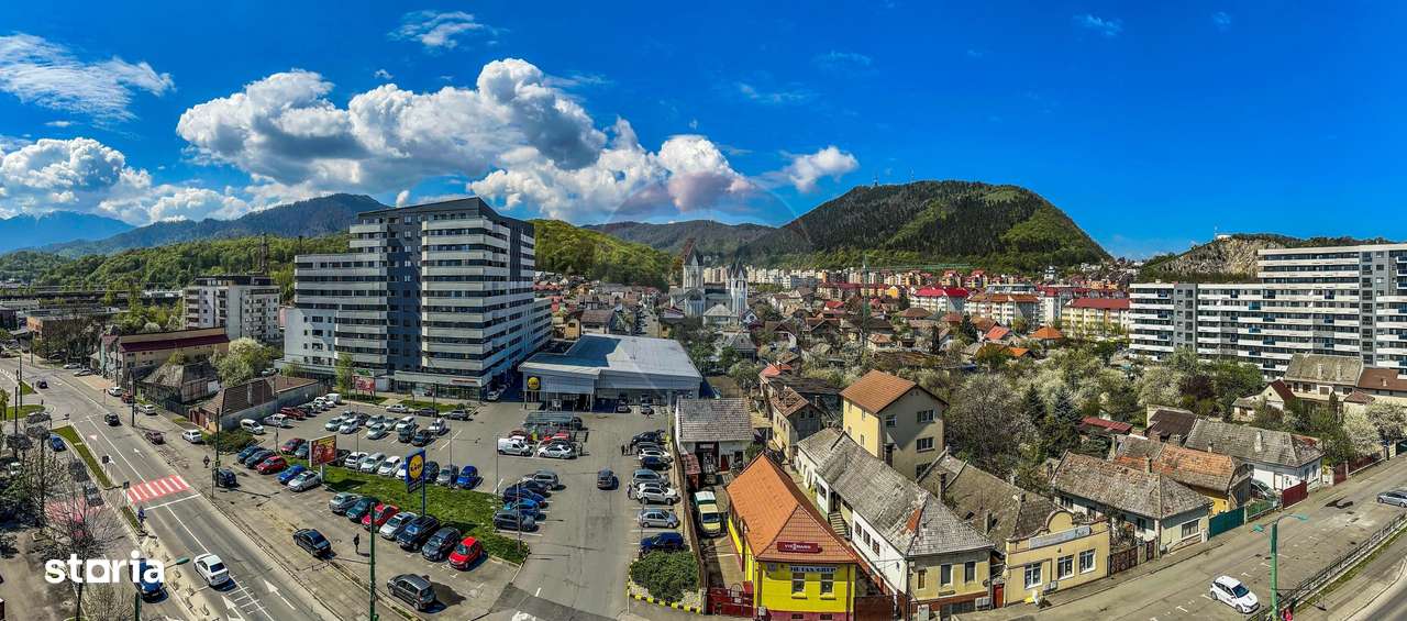 Apartament spațios cu 4 camere, vedere spectaculoasă, intrare Racadau-0