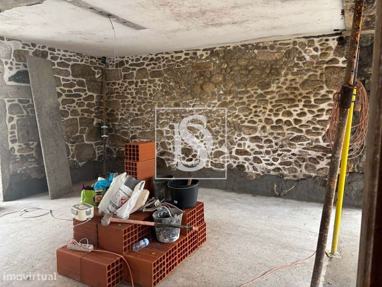 3 Moradias em Banda com Garagem Box – Viva com Conforto e Comodidade - Grande imagem: 4/18