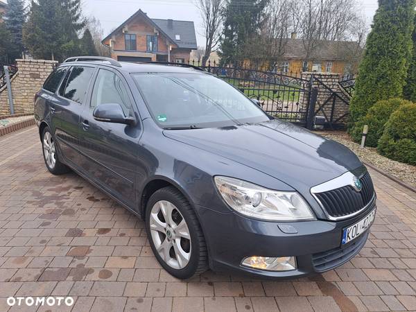 Skoda Octavia 2.0 TDI DPF Elegance - 11