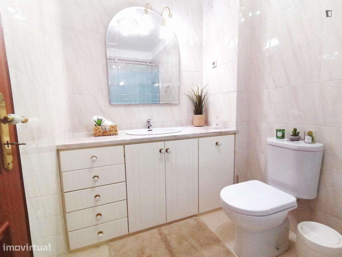 Quarto - localizado em Santarem - Grande imagem: 5/8