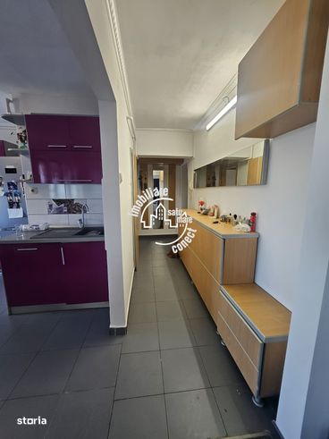 Apartament 3 camere - Strada Avram Iancu - Semidecomandat-4
