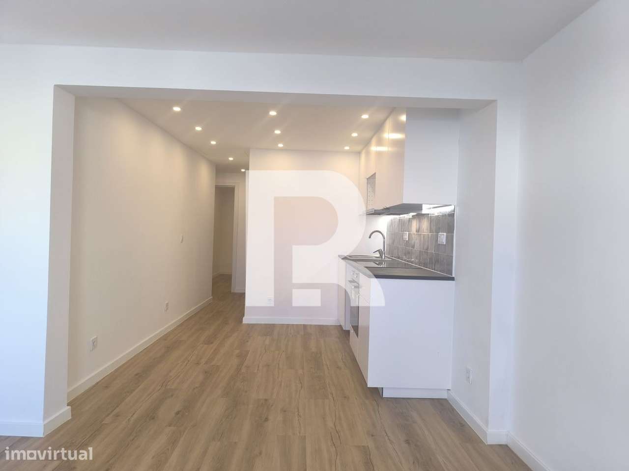 Apartamento T2 totalmente Remodelado em S. João da Talha - Grande imagem: 5/27