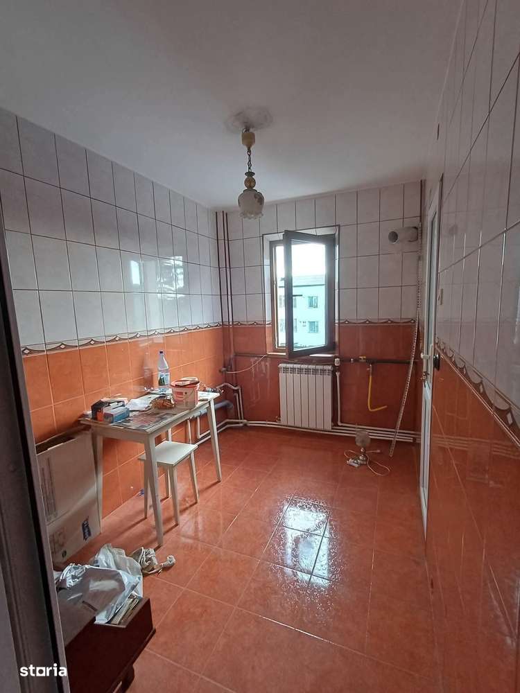 De vanzare 2 camere cu balcon, zona Anaf, 45.000 euro - Imagine principală: 3/10