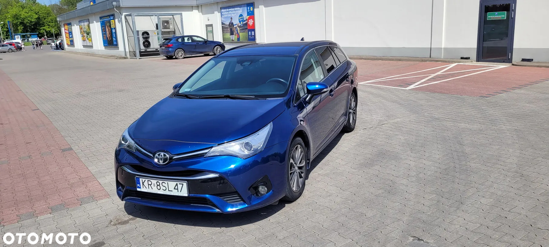 Toyota Avensis 2.0 D-4D Premium - 2