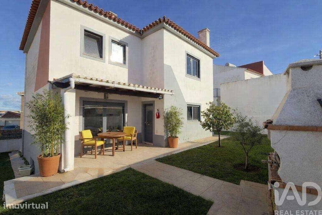 Moradia isolada T4 em Santo Isidoro de 147 m2 - Grande imagem: 2/34