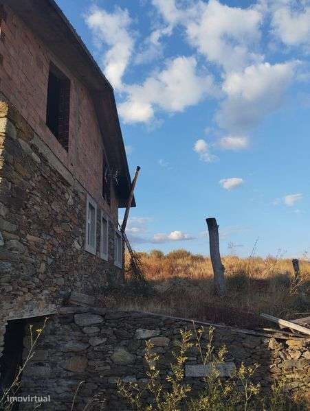 Quinta com 1,7 hectares e casa de 3 andares – Peredo, Macedo de Cavale - Grande imagem: 5/8