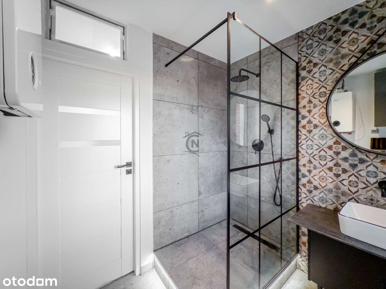 Wyjątkowe 3-pokokojowe - po generalnym remoncie-14