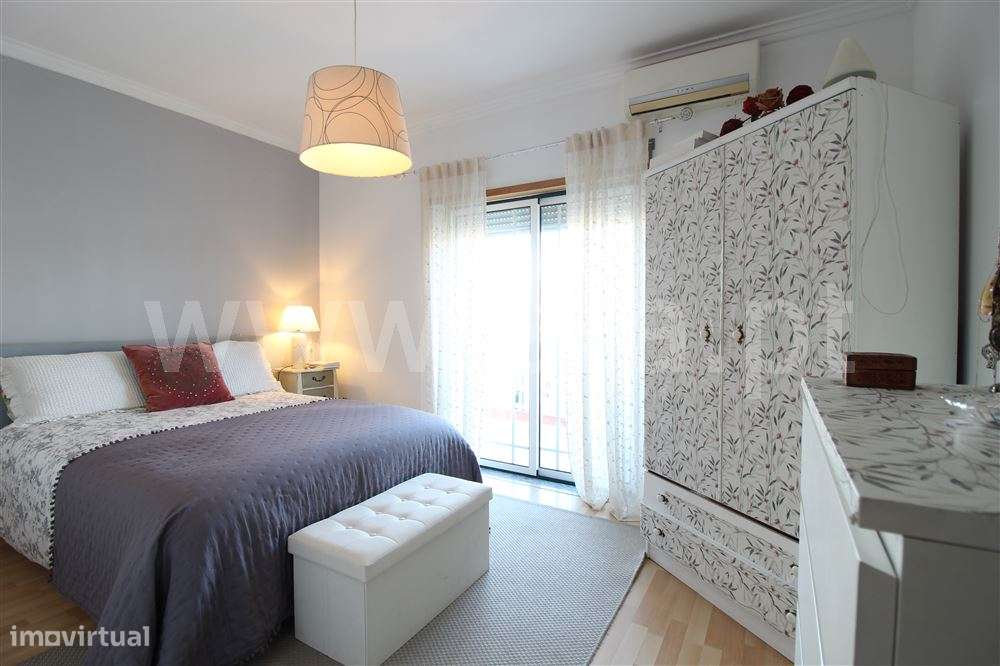 Moradia Geminada 4 quartos, Venda-11