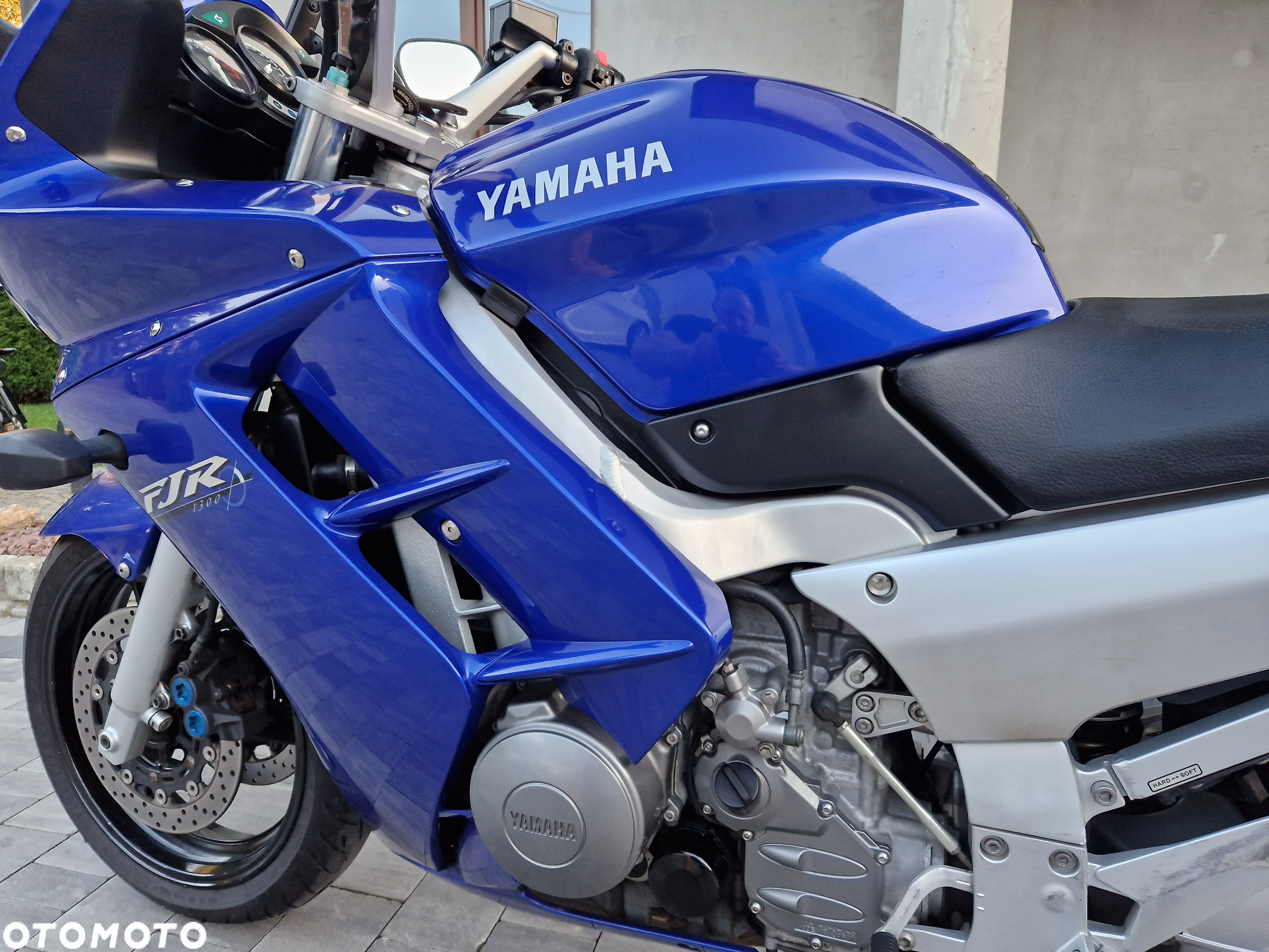 Yamaha FJR - 10