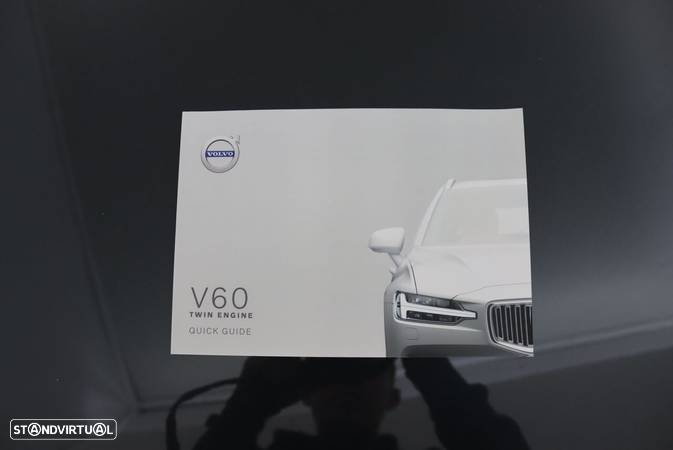 Volvo V60 2.0 T8 AWD TE Momentum Plus - 35