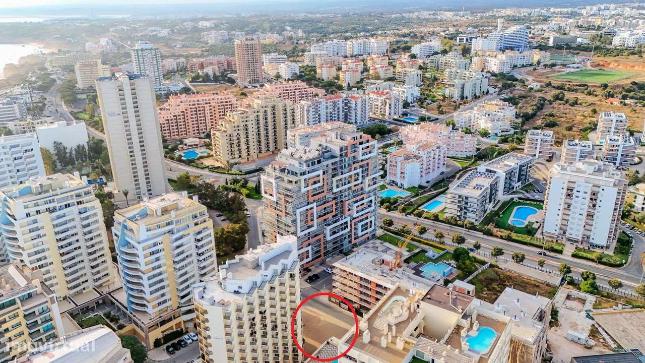 Terreno urbano na Praia da Rocha - Grande imagem: 5/20