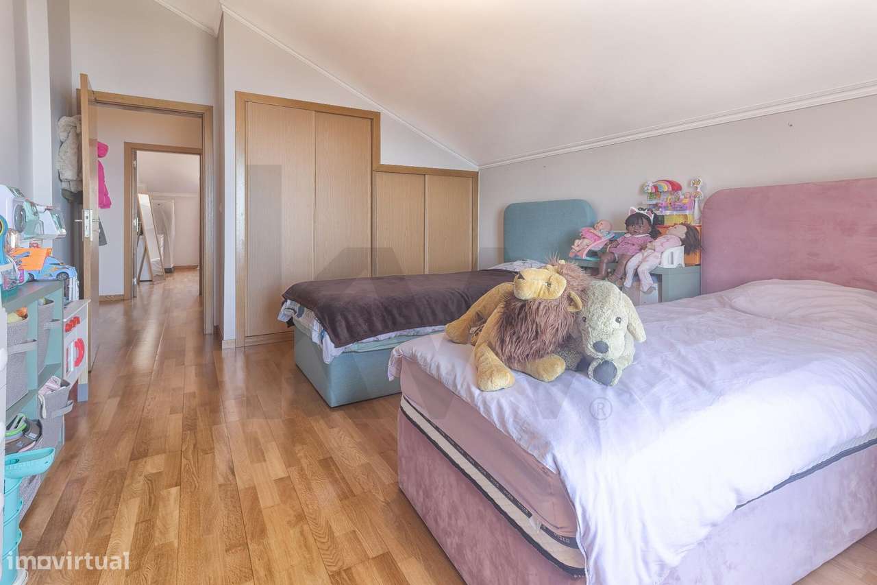 Vista Mar Soberba: Apartamento T2 no Último Andar – Caniço, Madeira-11