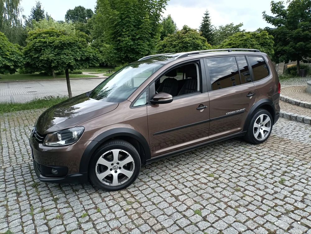 Volkswagen Touran II (2010-2015) 2.0 TDI DPF Cross 2012