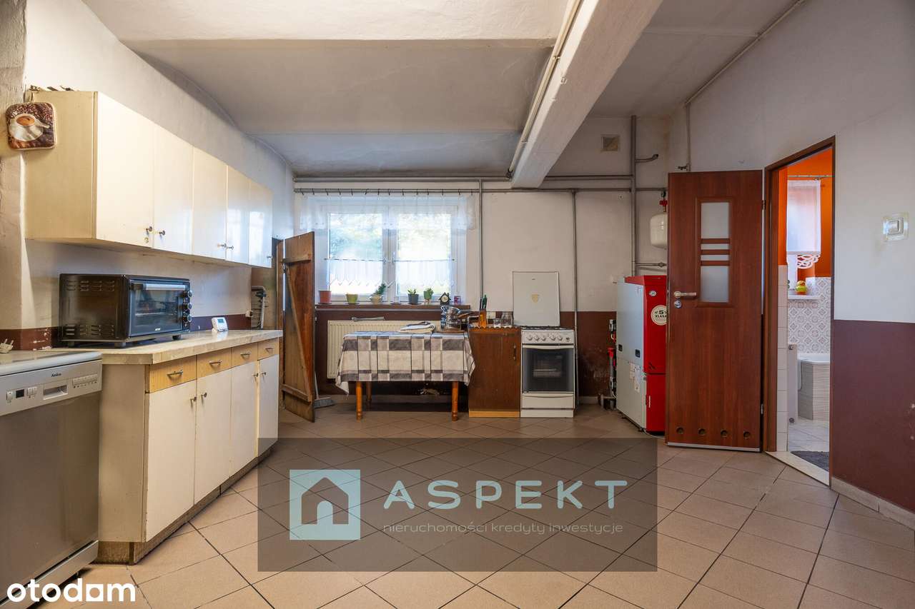 Narok, dom na sprzedaż z zabudowaniami gospodarczymi-8