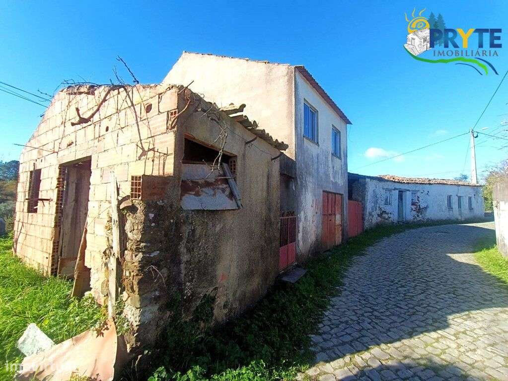 Moradia para reconstruir situada em Cabeçudo - Sertã - Grande imagem: 4/45
