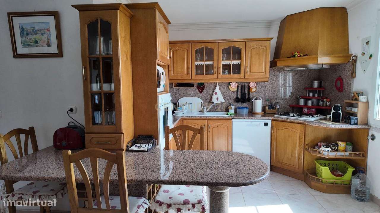 Moradia T3 no Fundão com lindas vistas em terreno de 5.000m2 - Grande imagem: 5/20