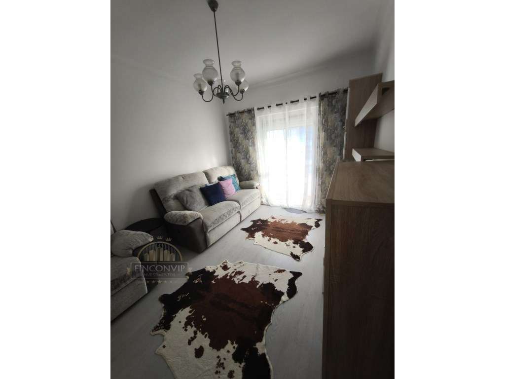 Apartamento T2, no Centro de Almada. - Grande imagem: 3/27