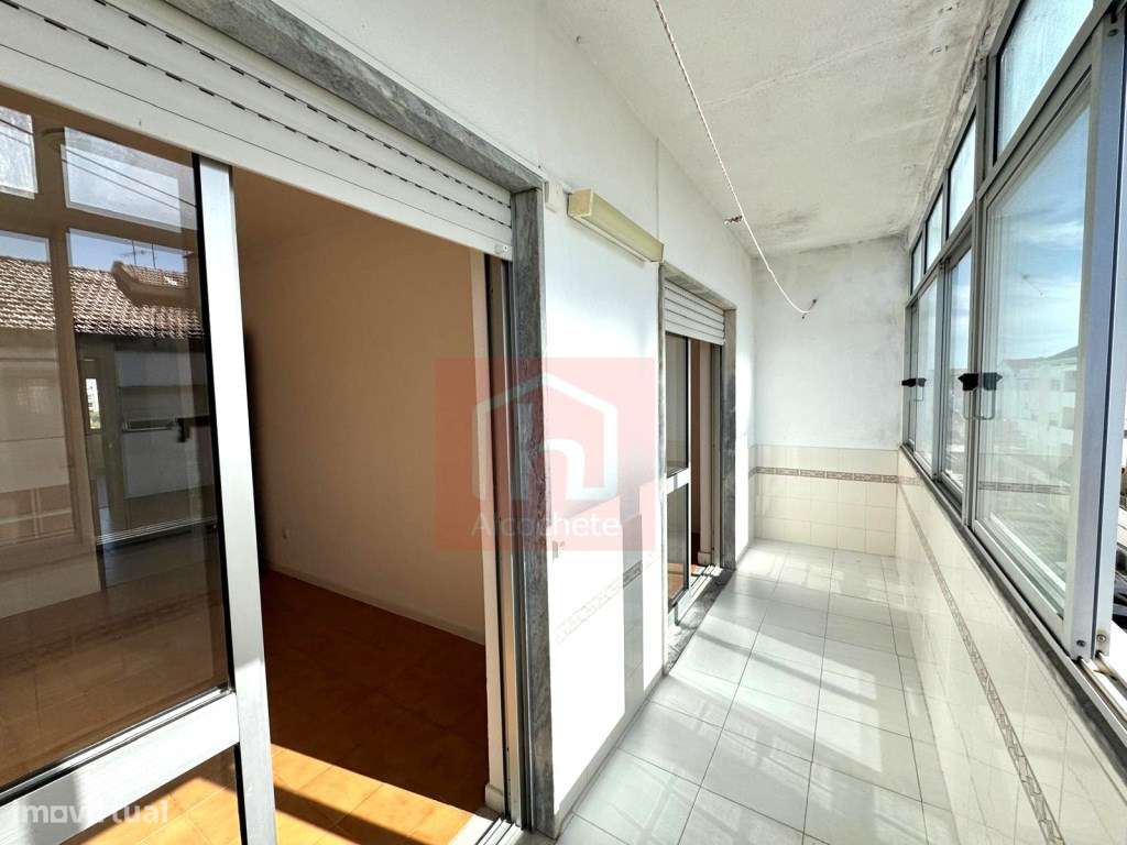 Apartamento T3 no centro do Montijo-14