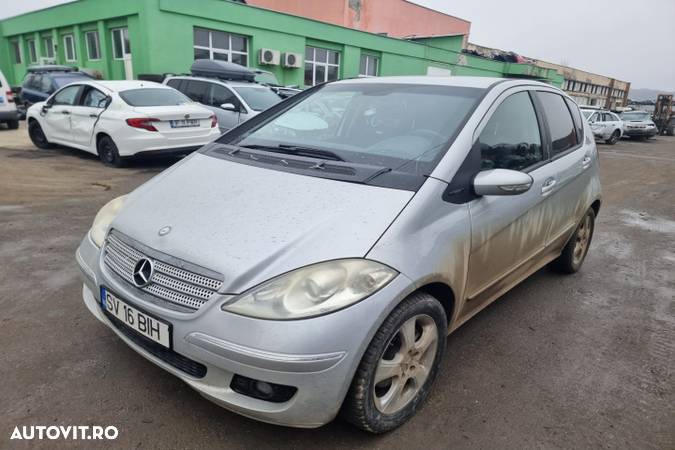 oglinda stop tripla far stanga dreapta  Mercedes A-Class w169 motor 2.0cdi om640, dezmembrez - 2