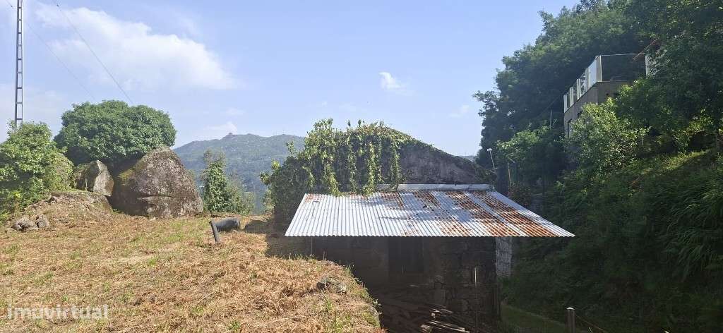 Terreno c/ Sequeira p/ Restauro  - Bouro Santa Marta-21