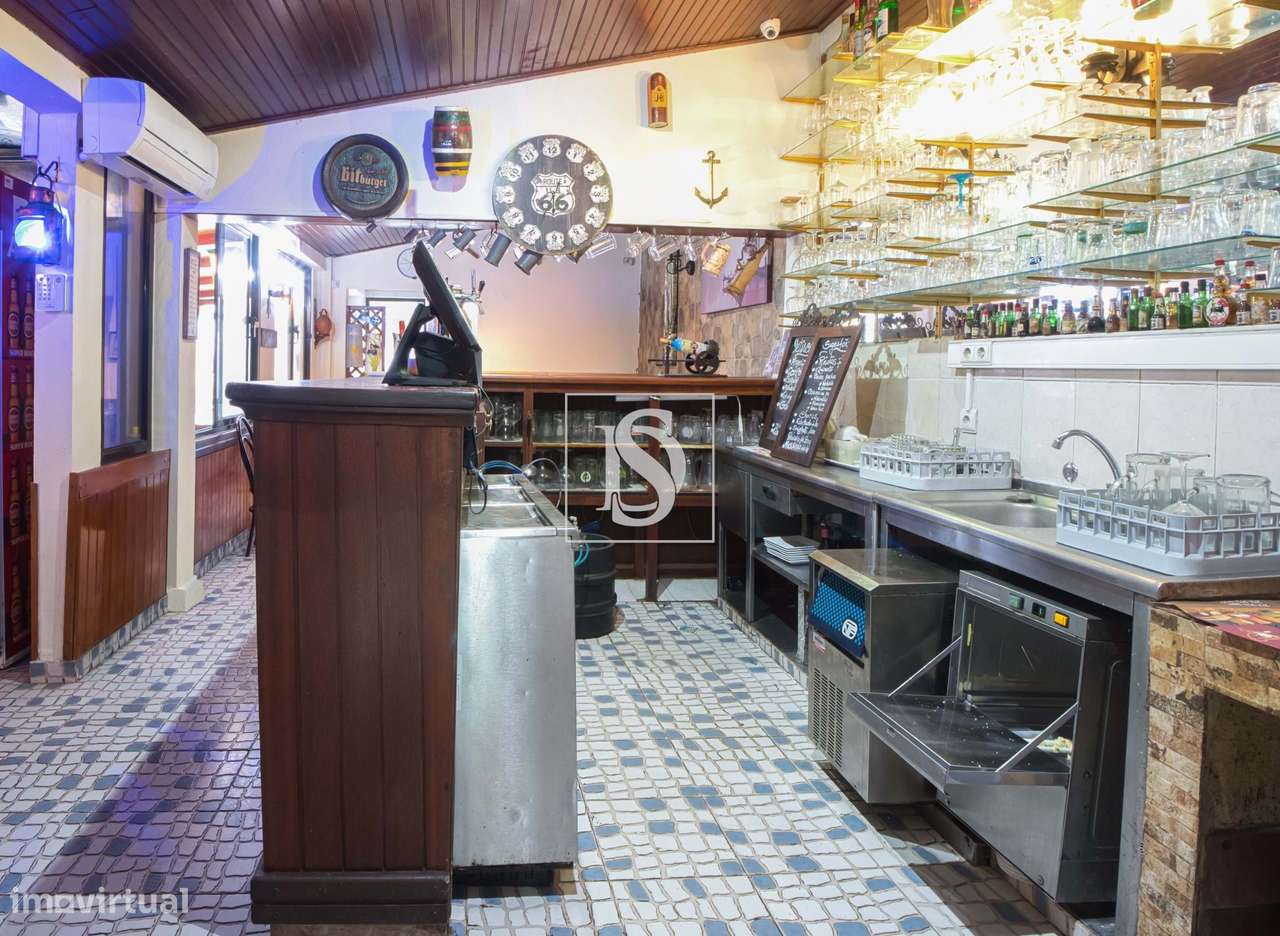 Moradia T4 Restaurante e Piscina Aquecida  Aroeira-25