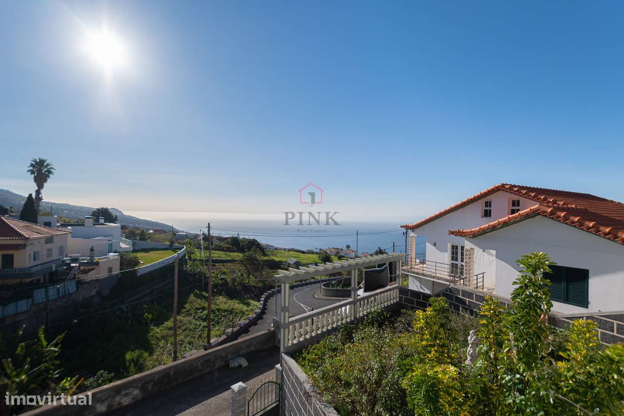 Calheta | Moradia T3 com Vista Mar e Terreno Extra-42
