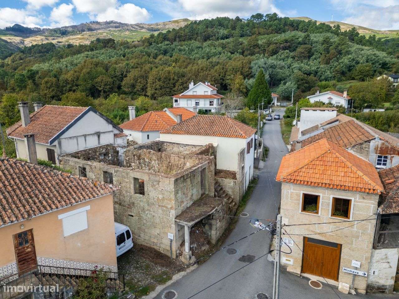 Conjunto de 4 moradias em Borbelinha, Adoufe - Vila Real-3