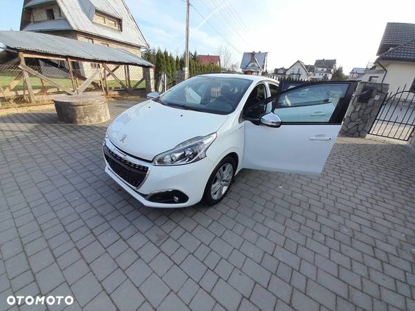 Peugeot 208 1.2 PureTech Style - 11