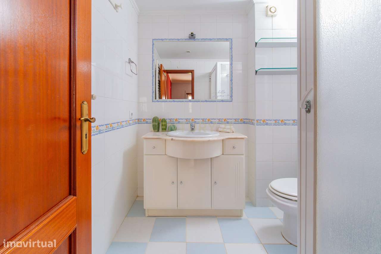 Apartamento T3 em Alcochete com garagem e arrecadação - Oportunidade Ú-26