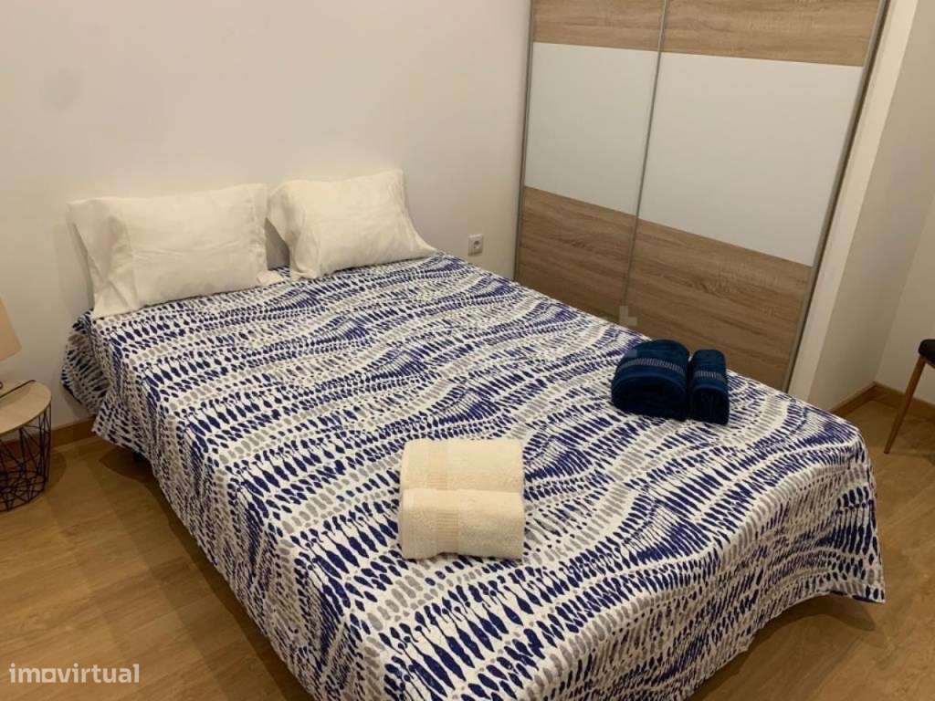 Apartamento T4 Renovado na cidade de Lagoa - Antiga Loja Convertida - Grande imagem: 3/12