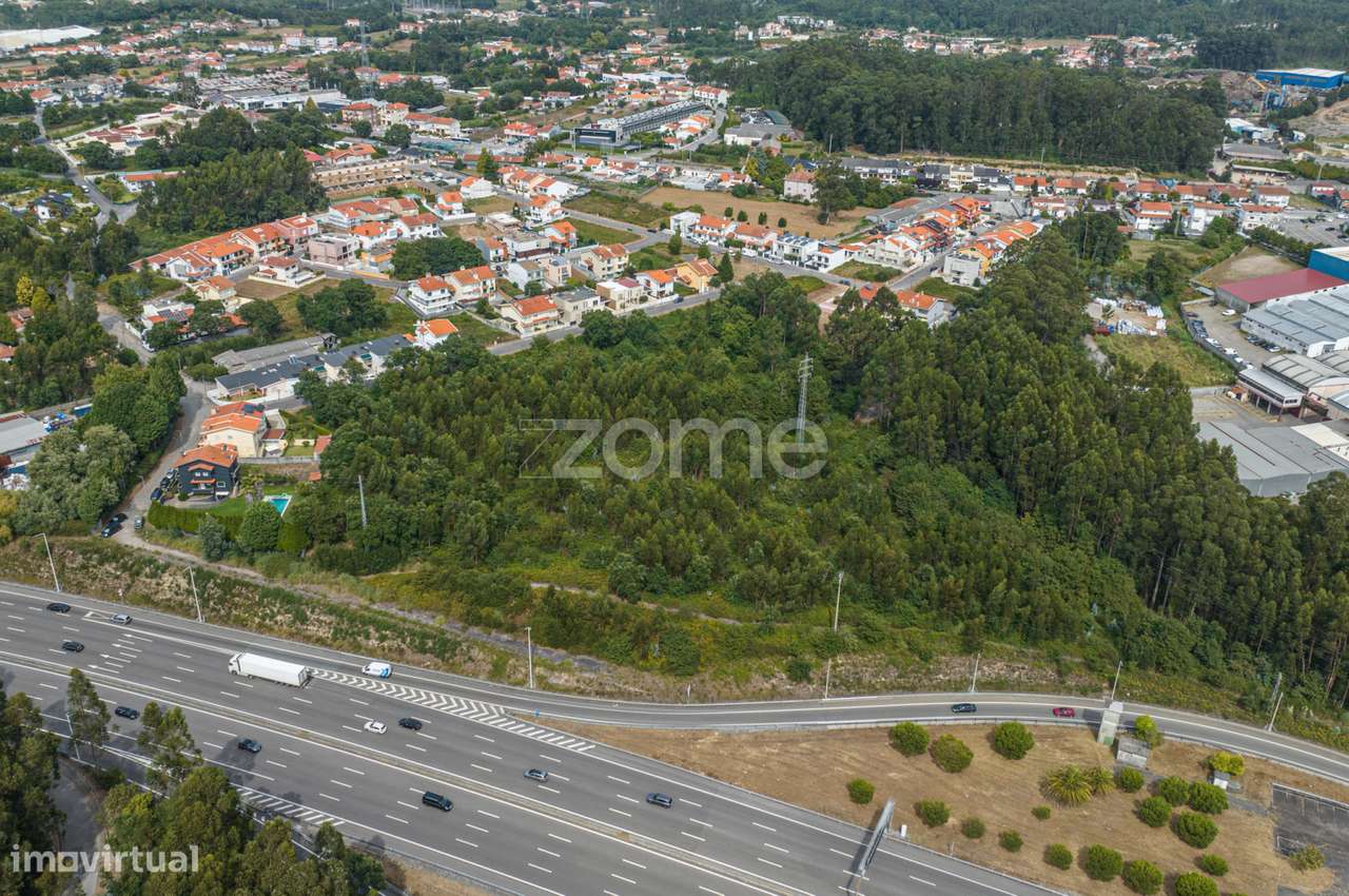 Terreno Urbano com 6500 m2 - Grijó, V.N. Gaia - Grande imagem: 5/12