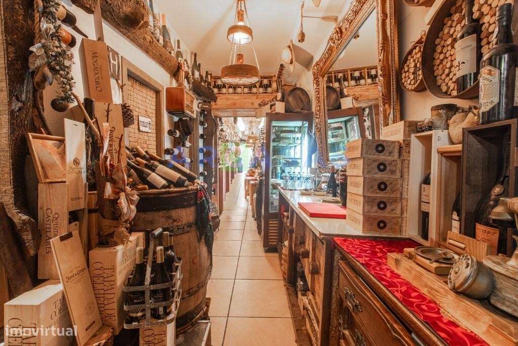 Trespasse de Restaurante Tradicional no Porto: Poveiros, Passos Manuel-8