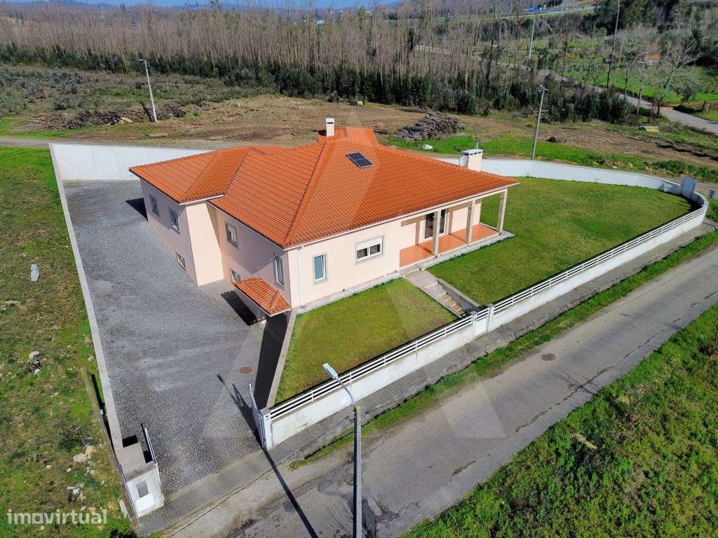 Moradia Isolada T3+1 em Soutelo - Macinhata do Vouga-57
