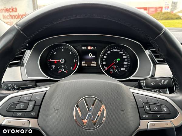 Volkswagen Passat 2.0 TDI Elegance DSG - 15