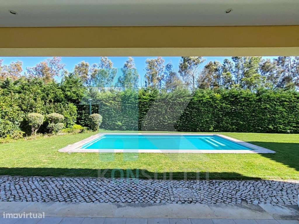 Moradia de luxo T4 com piscina no prestigiado condomínio fechado da...-9