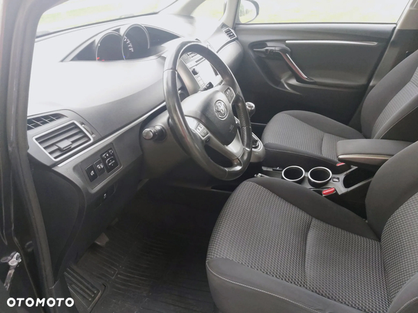 Toyota Verso 1.8 Premium 7os EU6 - 20