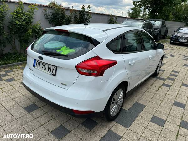 Ford Focus - 6