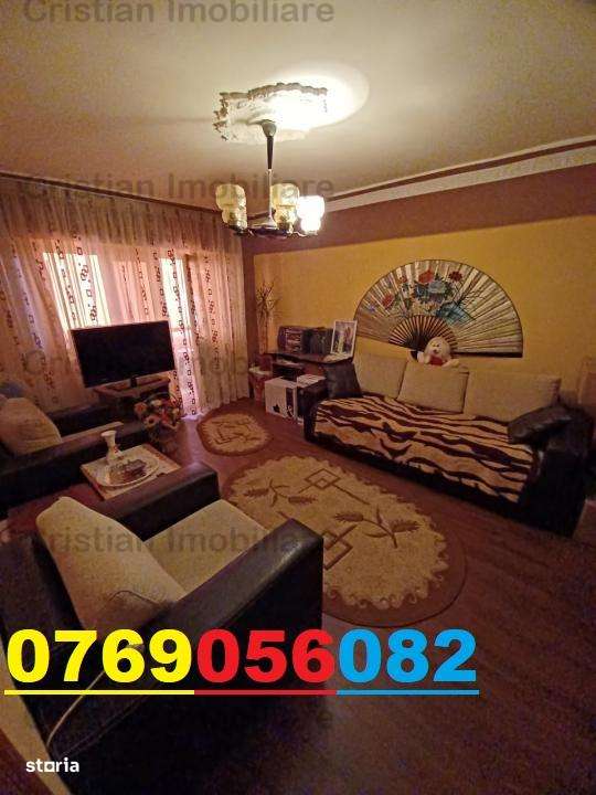 Ap. 4 cam, conf 1, Radu Negru, Et.3, spatios - Imagine principală: 2/11