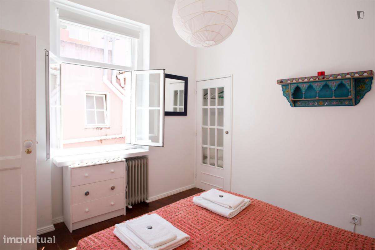 Casa com 2 quartos - localizado em Linda-a-Velha Lisbon - Grande imagem: 4/29