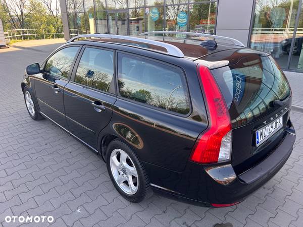 Volvo V50 D2 Momentum - 11