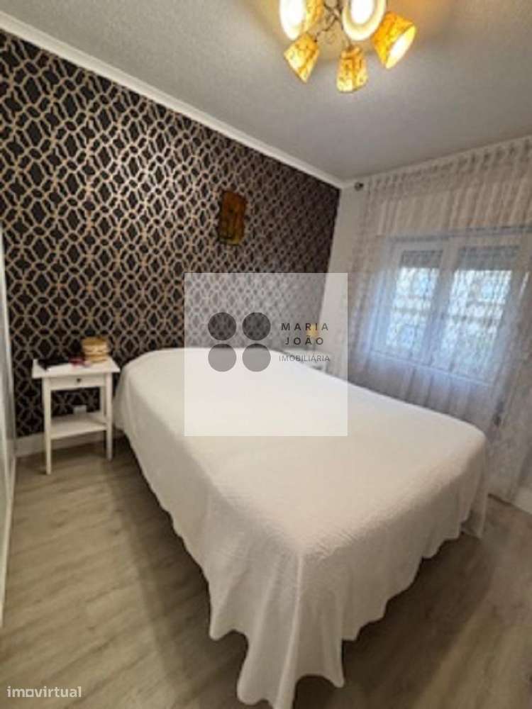 Apartamento Excelente T3, Completamente Remodelado!-16