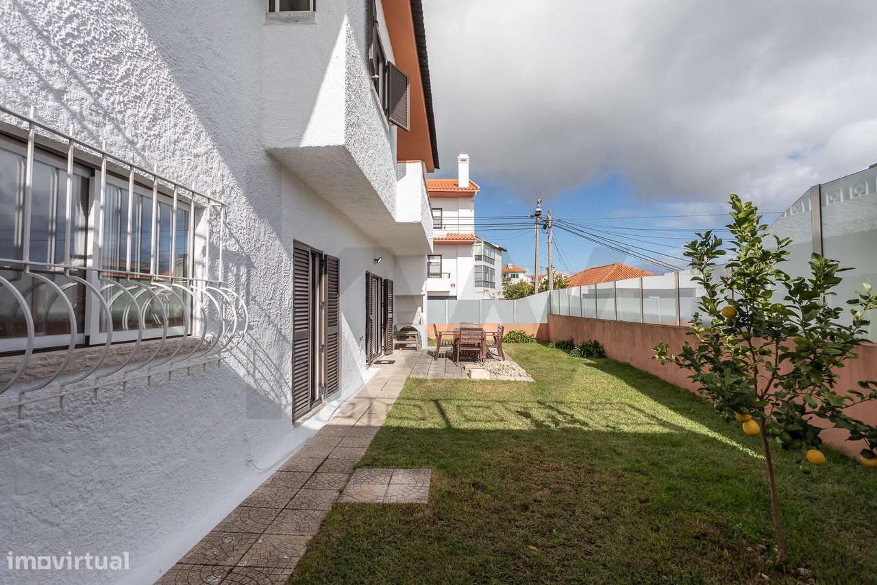 Moradia Renovada de Charme com 4 Quartos e Vista Panorâmica para Lisbo - Grande imagem: 5/60