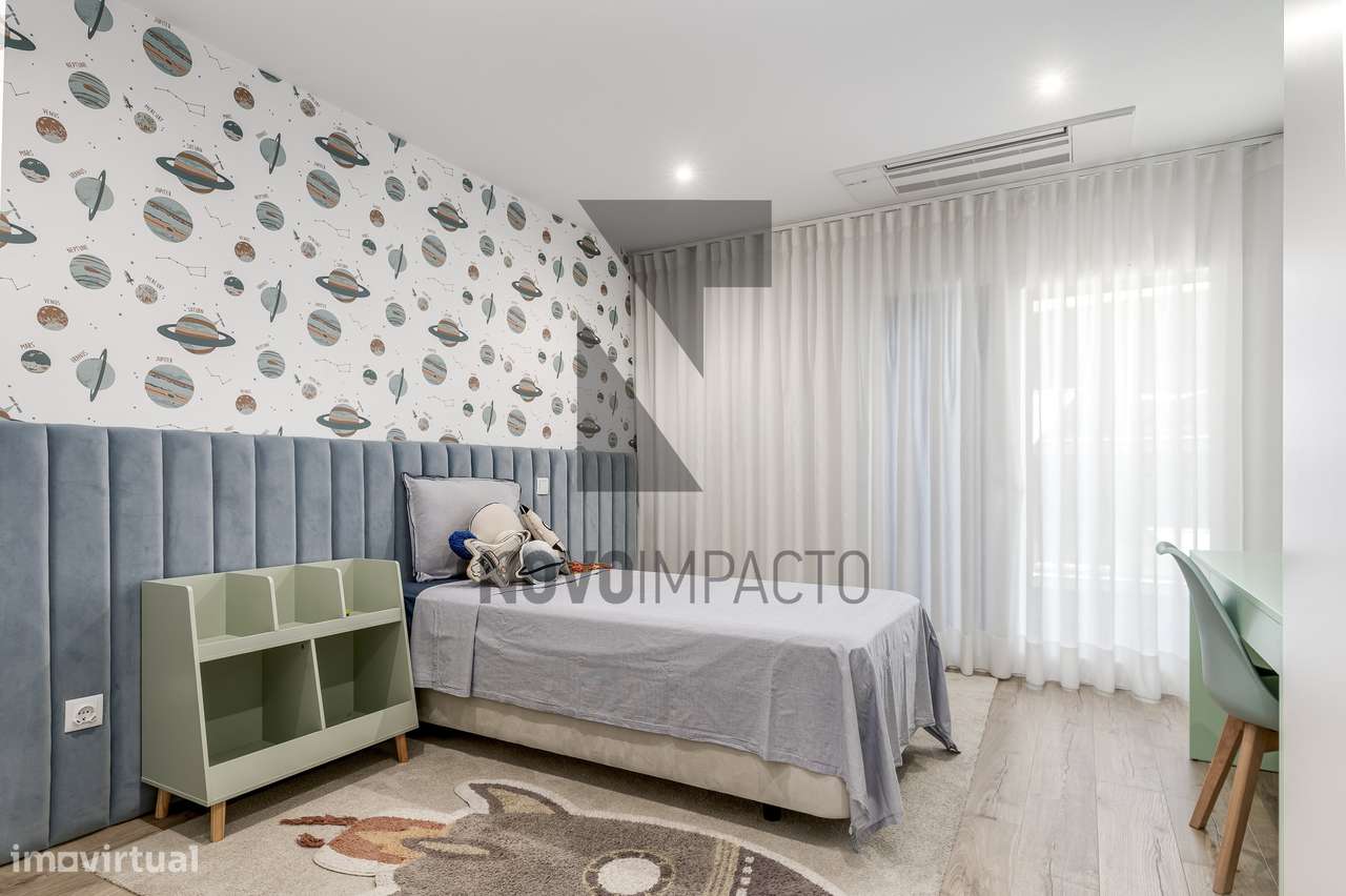 T4 Duplex de Luxo Mobilado, com 2 Terraços e Box para 2 Carros | Mo...-35