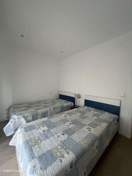 Arrenda- se a empresas com profissionais deslocados - Grande imagem: 5/7