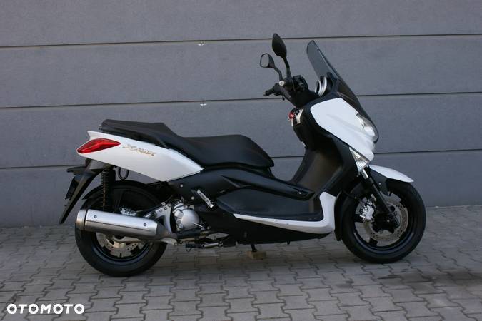 Yamaha X-max - 7