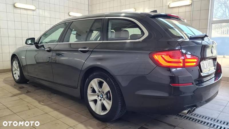 BMW Seria 5 528i xDrive Touring Sport-Aut - 4