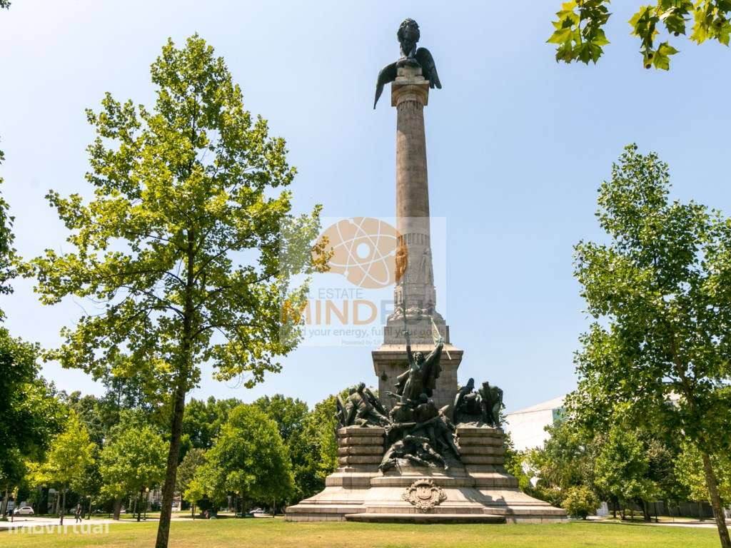 Venda Terreno Urbano Rua 5 de Outubro no Centro Histórico do Porto ...-23