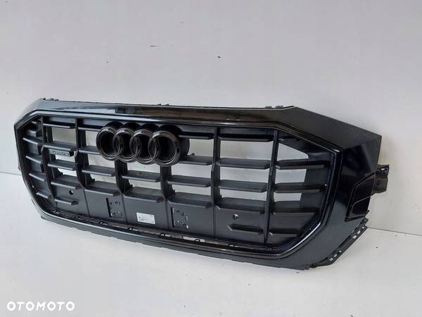 AUDI Q8 4M8 GRILL ATRAPA 4M8853651 AL ORYGINAŁ - 2