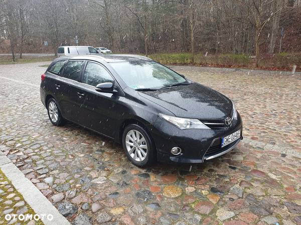 Toyota Auris 1.6 Valvematic Touring Sports Edition - 1